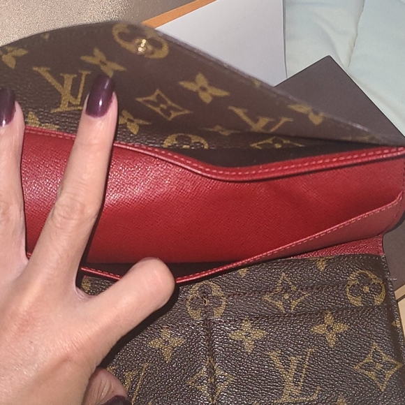 Authentic Louis Vuitton Josephine Wallet - Picture 14 of 16